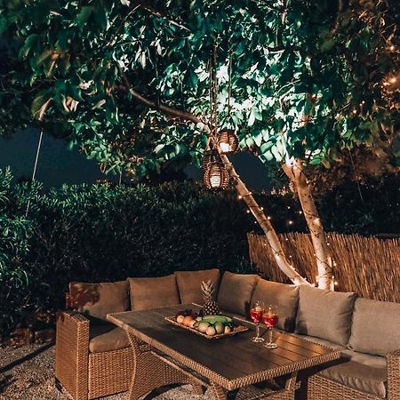 Villa Aspasia With Private Jacuzzi - Oasis Resort Kokkinos Pirgos Exterior foto