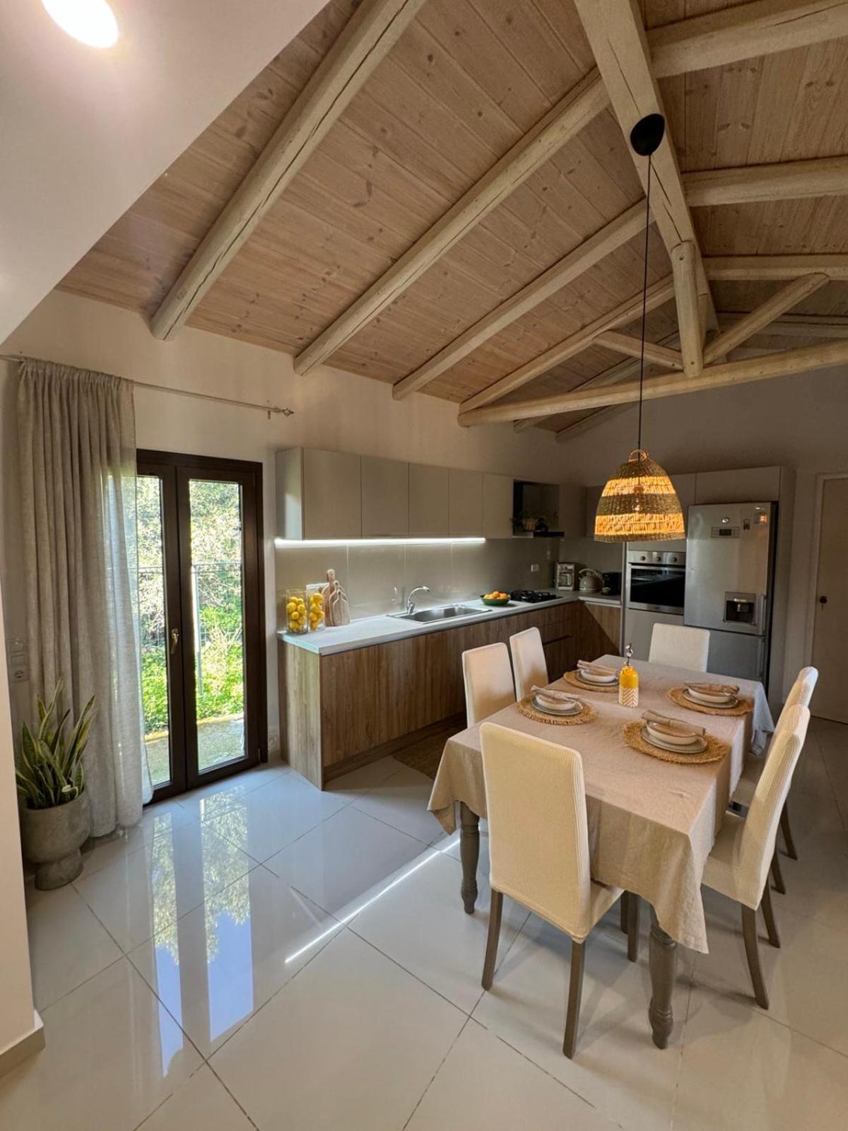 Villa Aspasia With Private Jacuzzi - Oasis Resort Kokkinos Pirgos Exterior foto