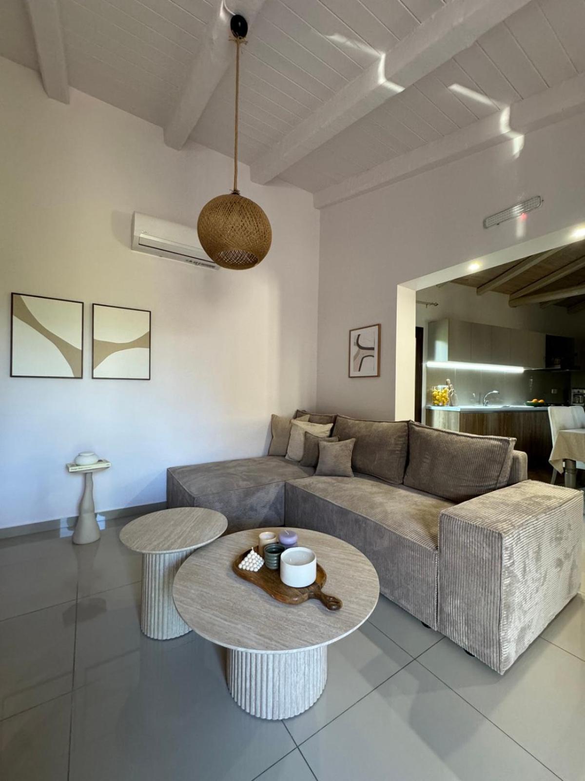 Villa Aspasia With Private Jacuzzi - Oasis Resort Kokkinos Pirgos Exterior foto
