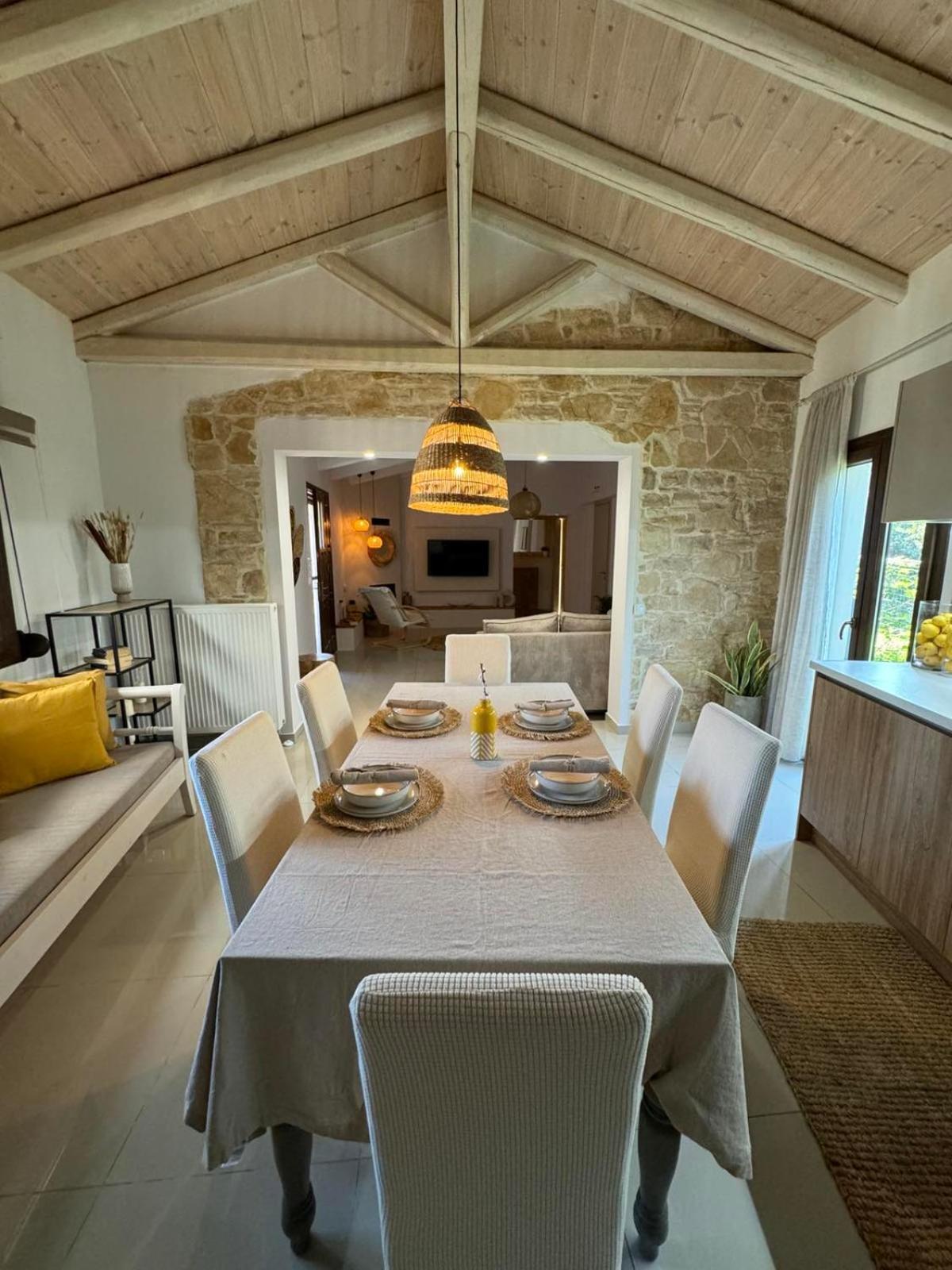 Villa Aspasia With Private Jacuzzi - Oasis Resort Kokkinos Pirgos Exterior foto